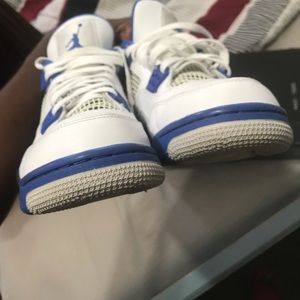 Jordan 4s